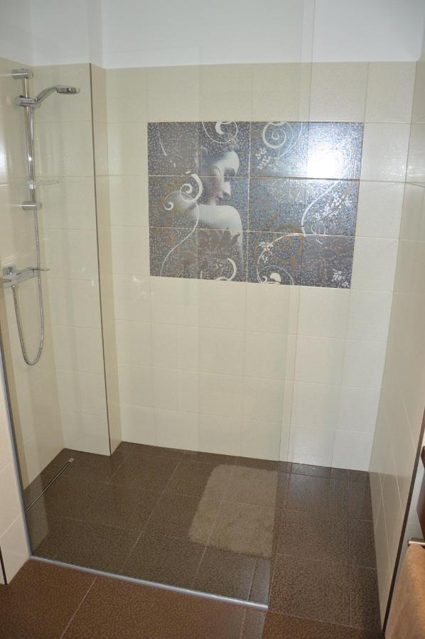 M2-Apartment Szombathely Exterior photo